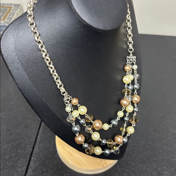 Elegant Multi-Color Faux Pearl Silver Tone Layered Beaded Necklace - Picture 6 of 8